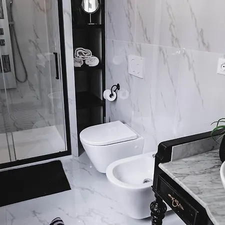 Belvedere Luxury Apartment, View On The Walls Apartment *