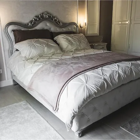 Belvedere Luxury Apartment, View On The Walls Apartment *